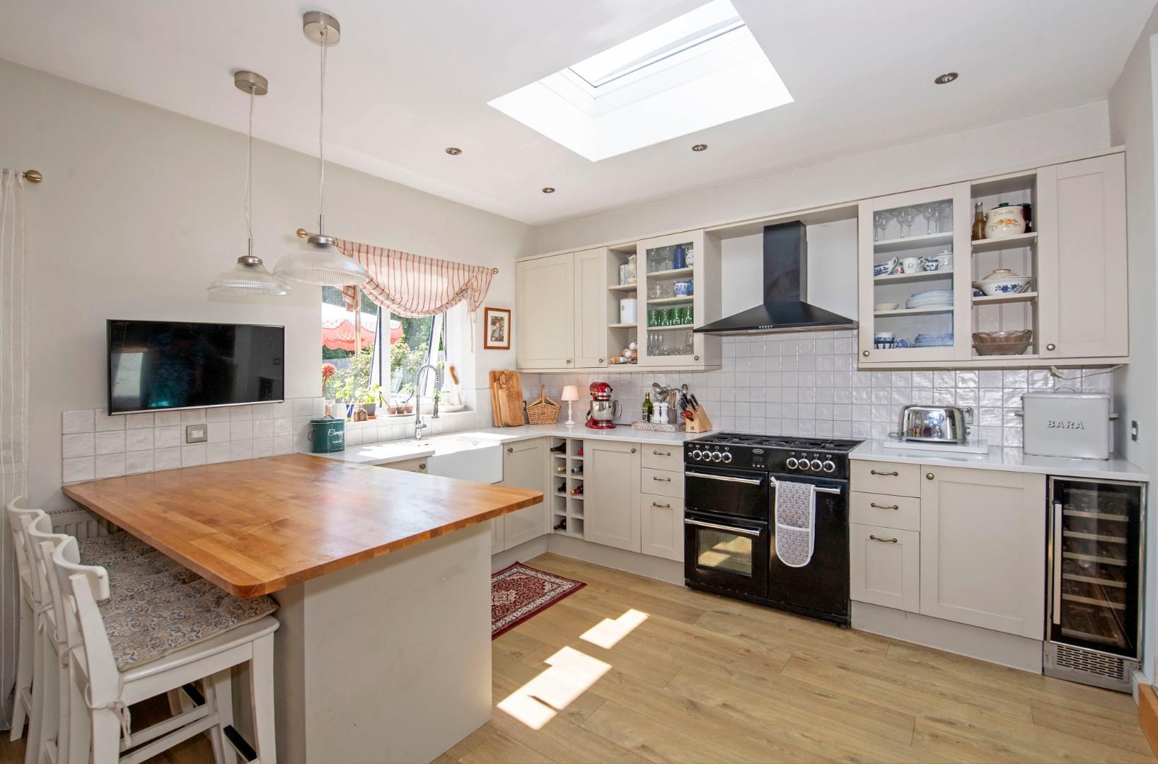 Caswell Bay Road, Bishopston, Swansea